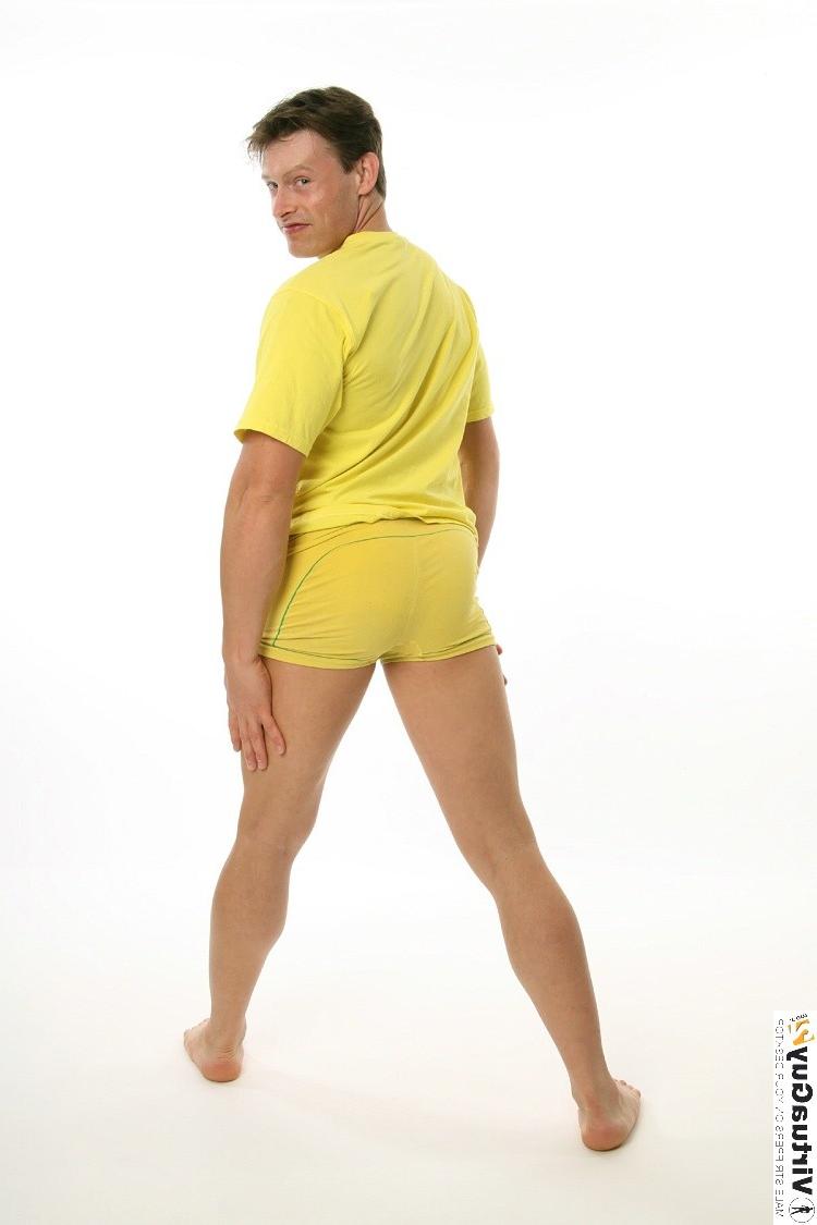 16P Muscular guy takes off his panties and shows his cock