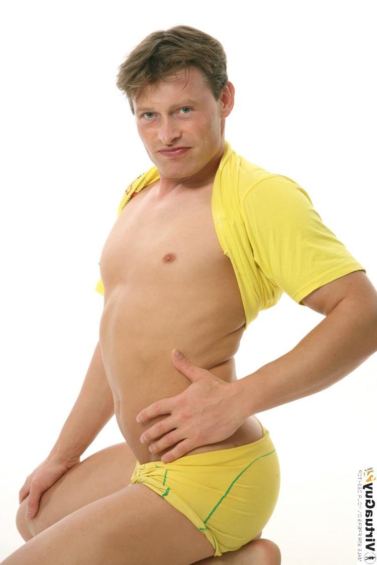 16P Muscular guy takes off his panties and shows his cock