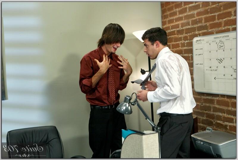 16P Two hot young gay studs fucking hardcore in the office