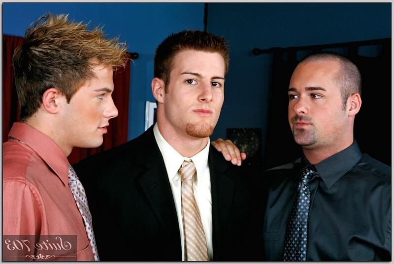 15P Three hot gay muscle studs working men hardcore threesome
