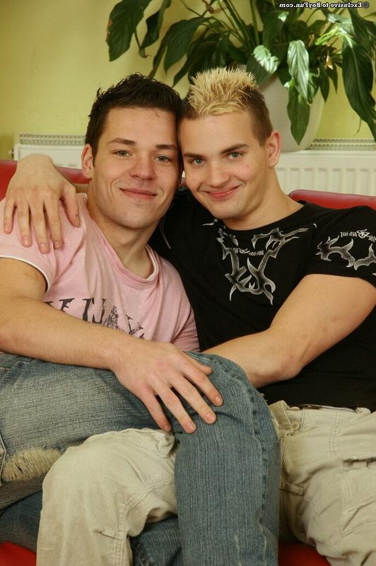 16P Gay couple having sex