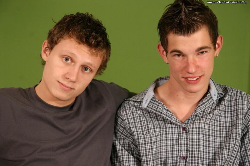 16P Two hot ass gay young studs fucking