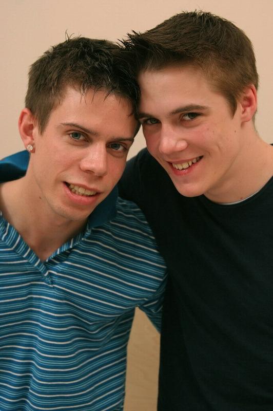16P Two young gay twinks blowjob &amp;amp; sex action