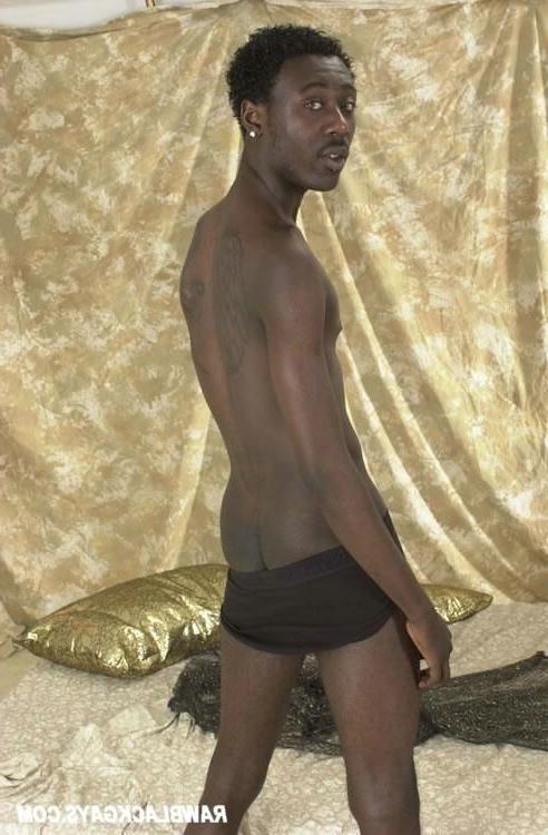 16P Hot raw black gay posing and showing off his perfect body