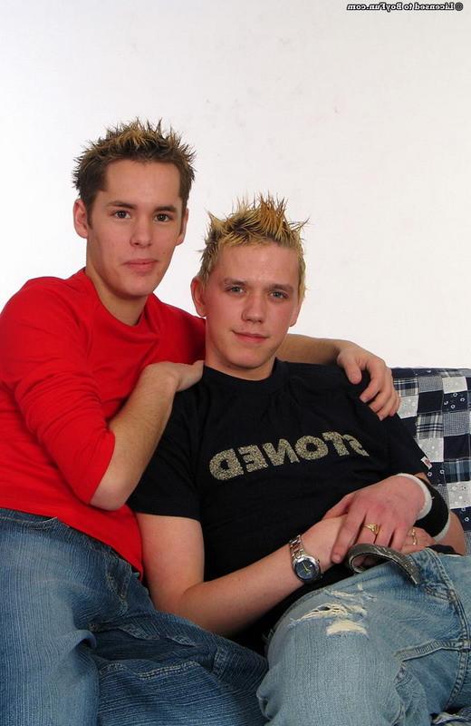 16P Two hot twinks sucking fucking gay sex &amp;amp; facial cumshot