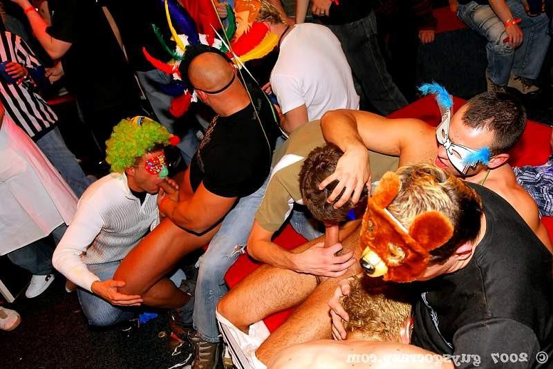 20P Gays cocks getting the knob gobbling they deserve