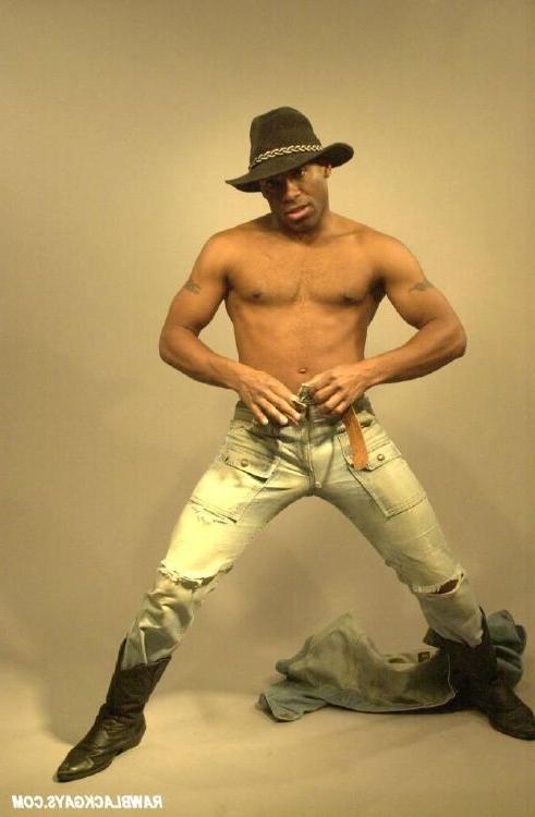 8P Hot sexy raw black gay showing his sexy red underwear