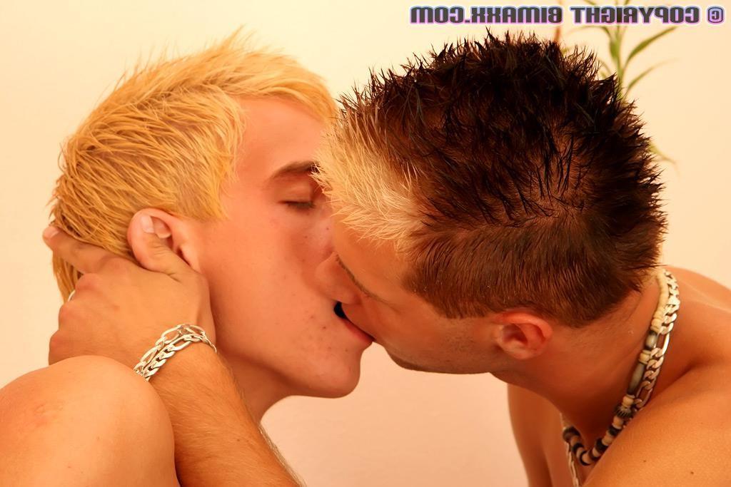 19P Two bisex twinks and a hot babe explore each others holes