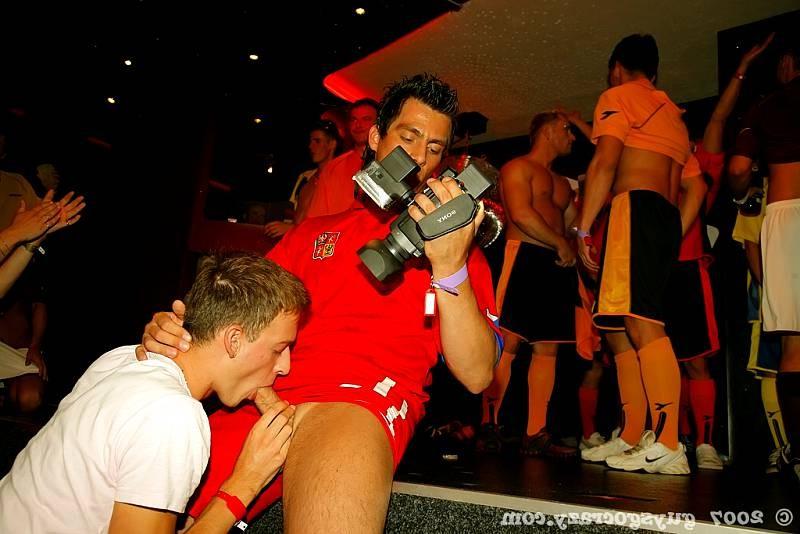 20P Gays filling their buttholes with huge pink dildos