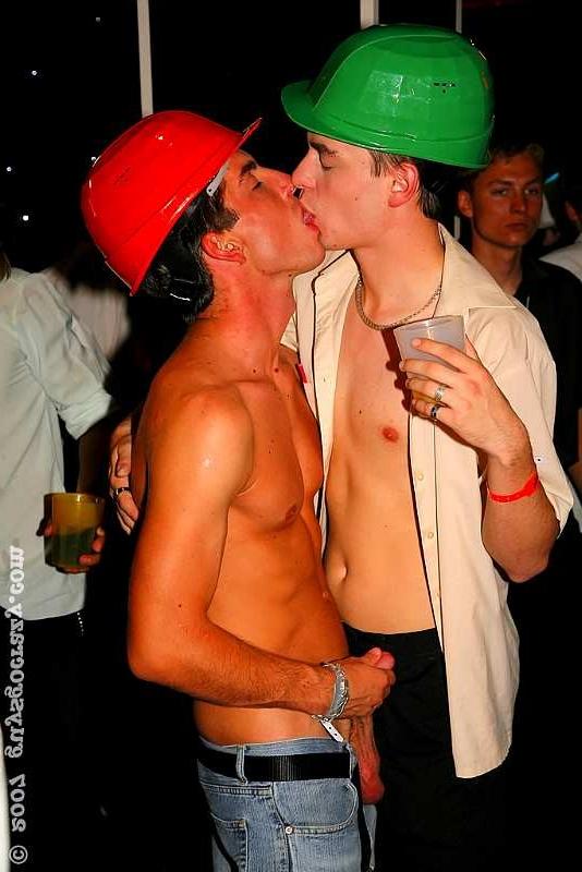 20P Gay begs twink to fill up his ass with his tongue