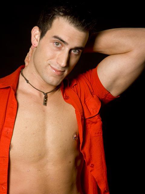 15P Tattooed hunk Spencer stripped