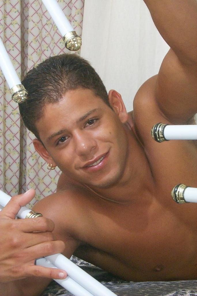 20P Good lookin gay teasing in bed while jerking his big cock