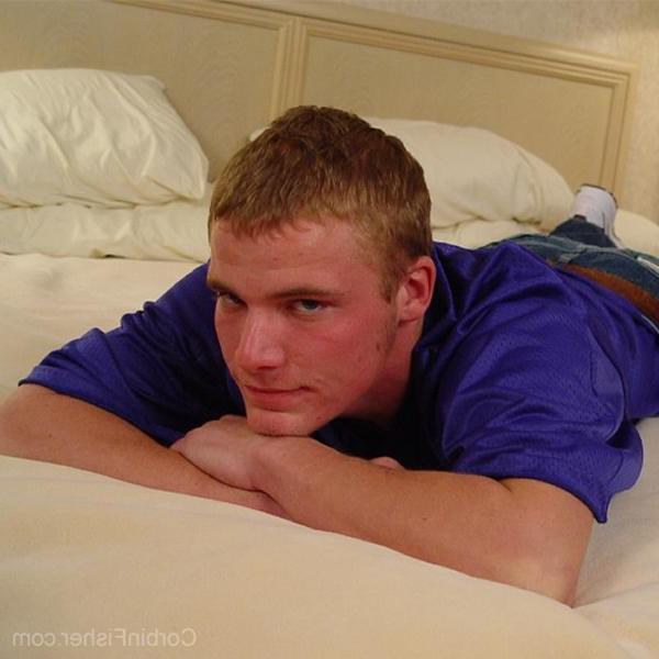 20P Amateur  naked college hunk j/O