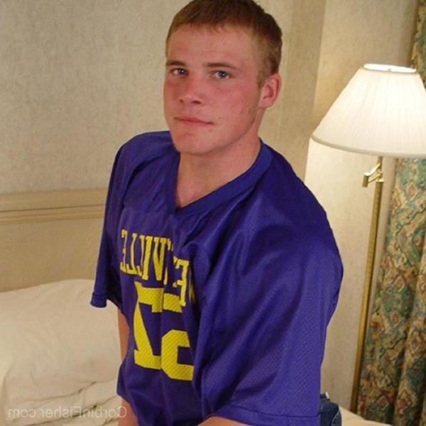 20P Amateur  naked college hunk j/O