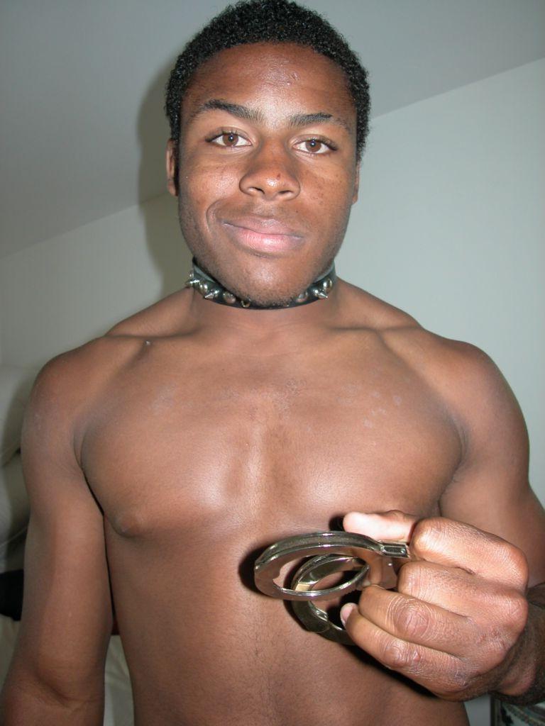 20P Naked horny gay teen loves teasing with hand cuffs