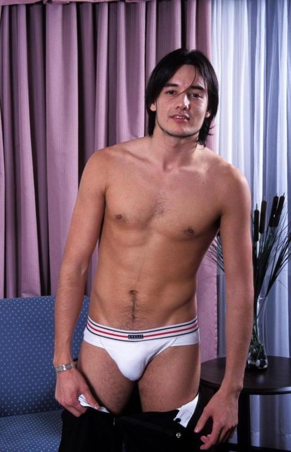 20P Naked sexy latino hunk