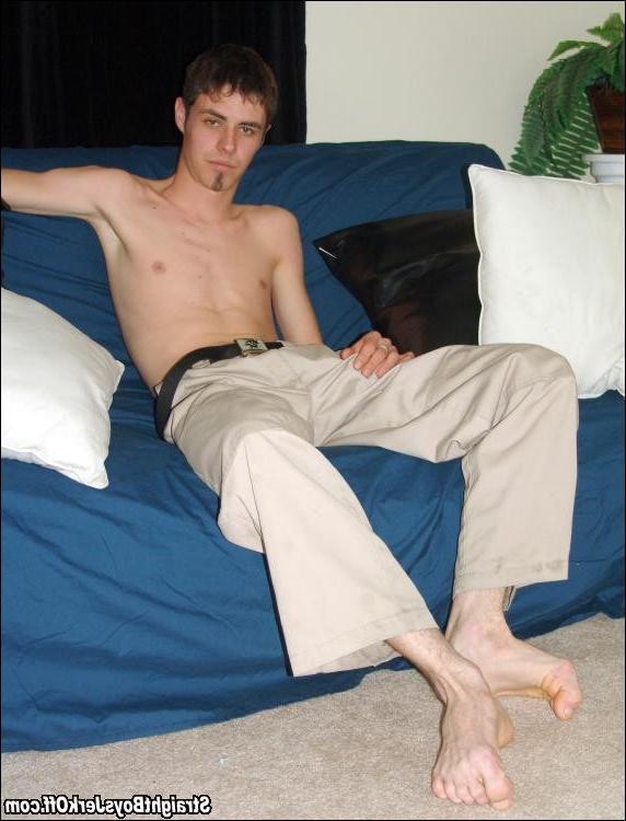 16P straight twink jerking off his pretty nice cock at first