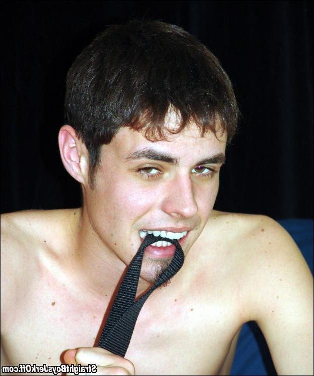 16P straight twink jerking off his pretty nice cock at first