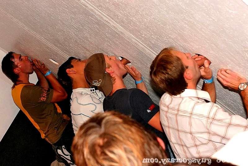 20P Through a hole anonymous sticks get nursed by hunk