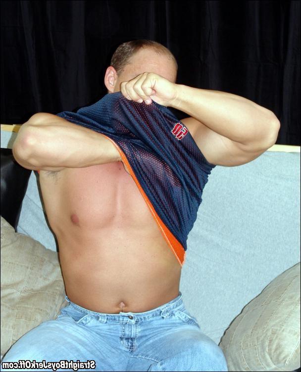 16P muscle brazen dude jerk off his hungry cock private
