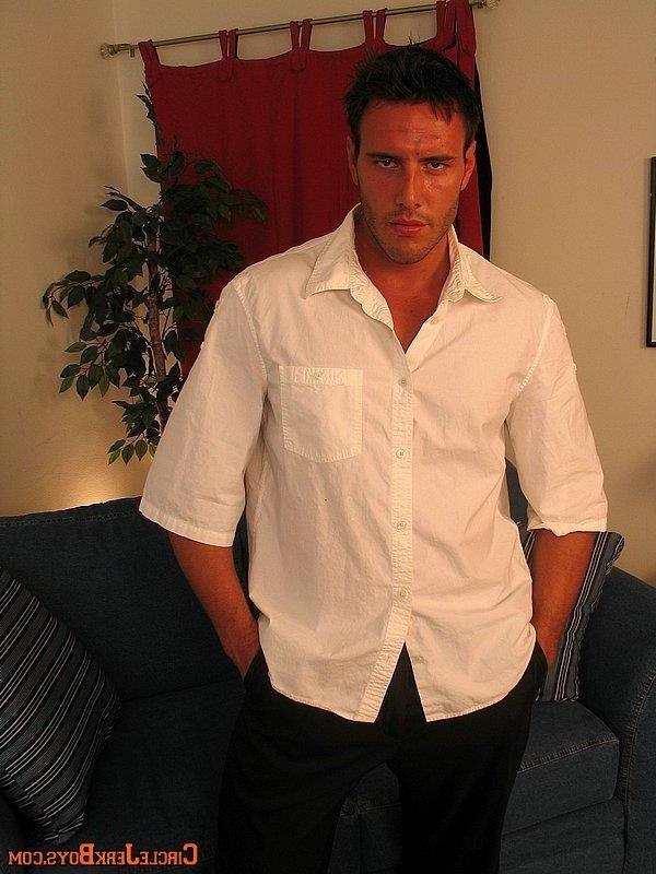 20P Sexy straight hunk yanks cock