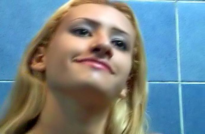 14P Blond tranny kneels to give a hot blowjob in the shower 