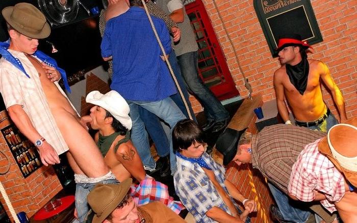 15P hard bodies and hard cocks in this gay orgy