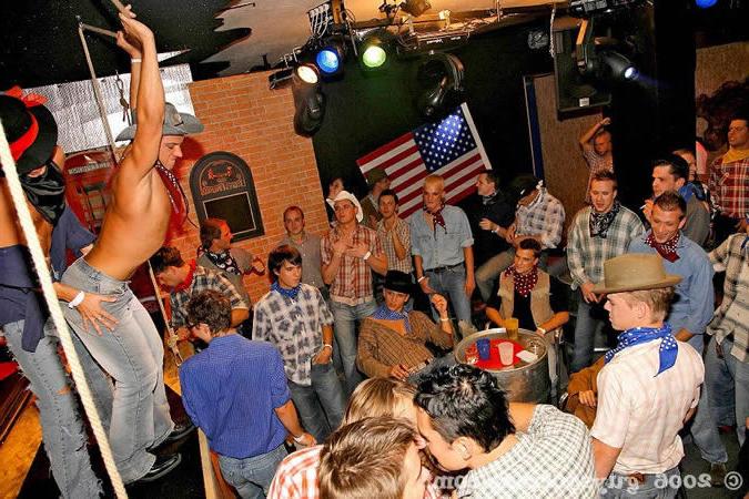 16P giant gay group orgy fuckfest at this wild party