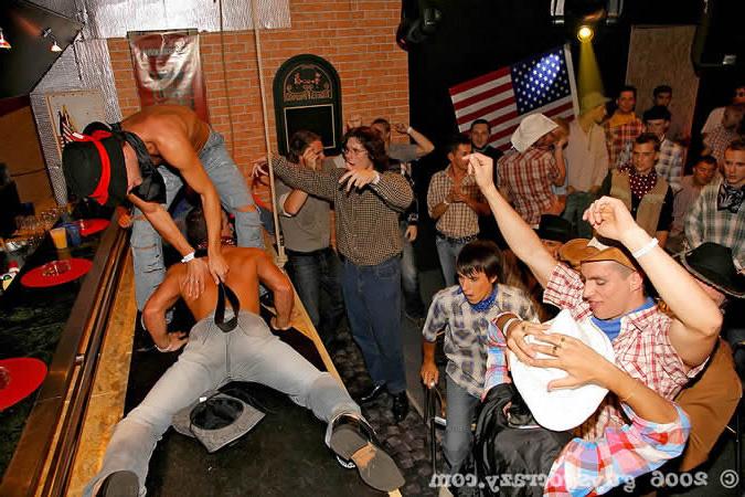 16P giant gay group orgy fuckfest at this wild party
