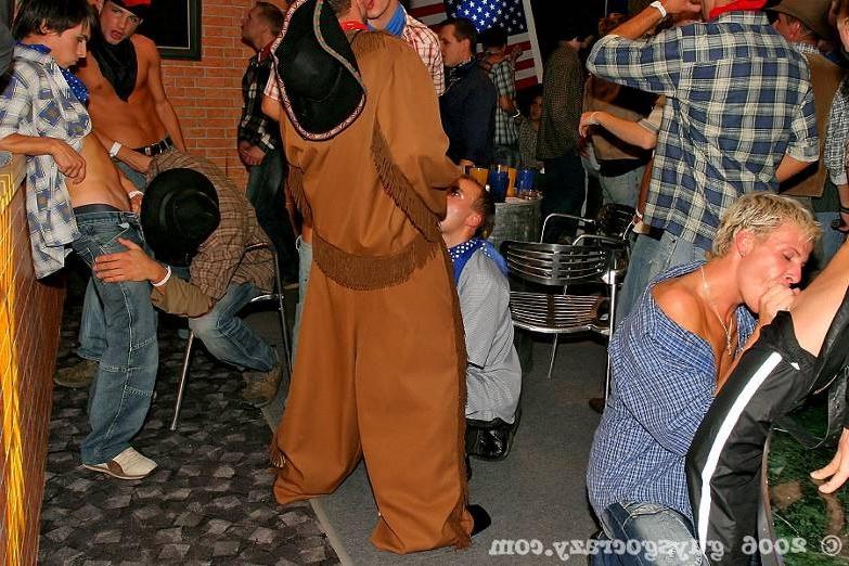 19P Hot gay studs have mega fuck and suck orgy in western style