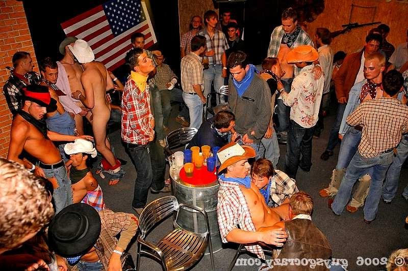20P Tough gay cowboys getting their shotguns sucked 