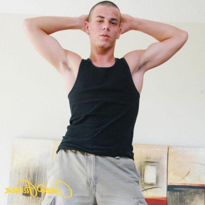 15P Naked hung college hunk