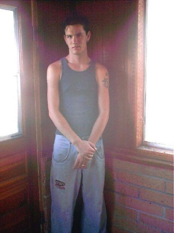 16P spicy twink posing naked and show his huge cock