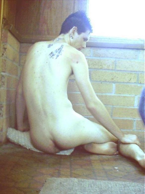 16P spicy twink posing naked and show his huge cock
