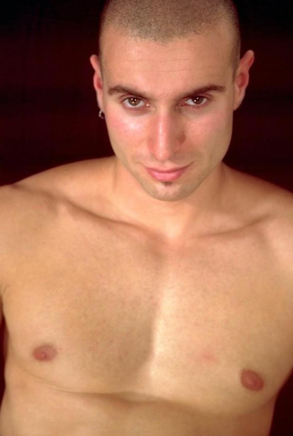 15P Straight dude shows off body