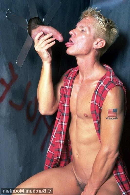 15P Gay studs works gloryhole