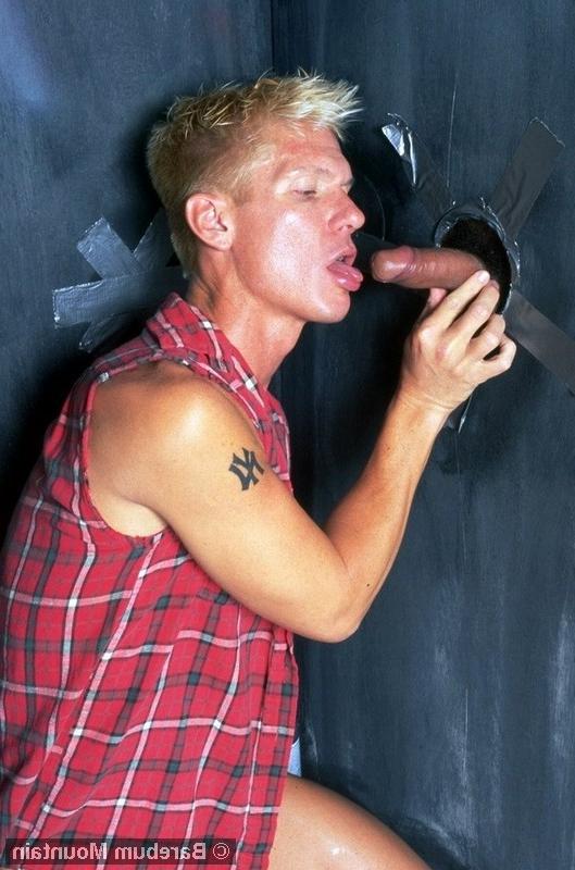 15P Gay studs works gloryhole