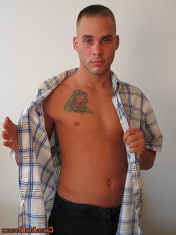 20P Amateur straight dude yanks cock