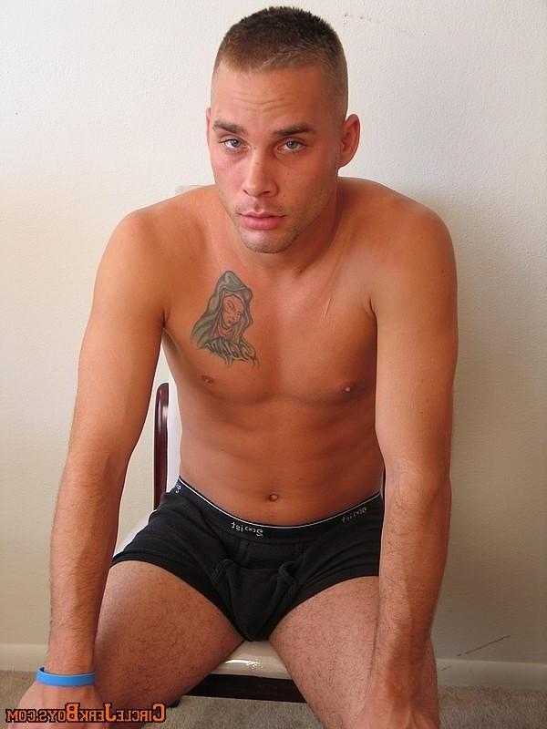 20P Amateur straight dude yanks cock