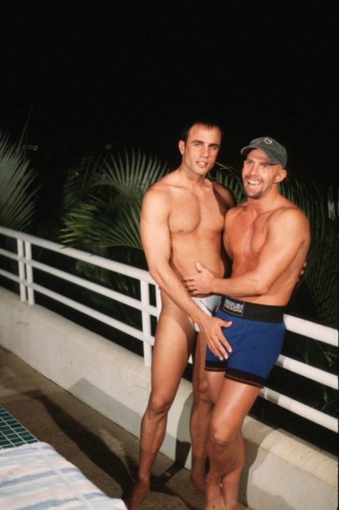 20P Naked gay hunks pounding ass