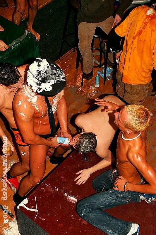 20P Gay strippers party with men licking whipped cream