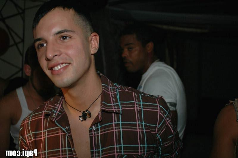 13P Sexy Gay Boys Know How To Party
