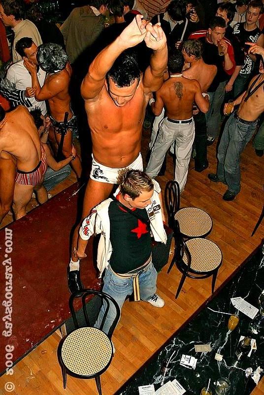 20P Guys sucking and fucking at a wild crazy gay orgy