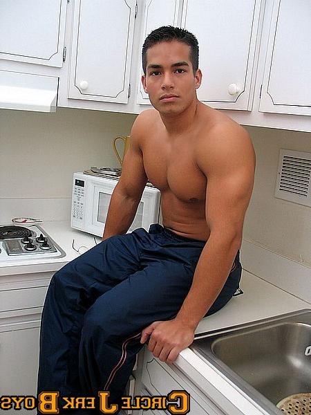 14P Hunk with a solid chest in his boxers