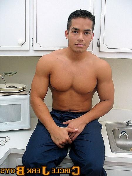 14P Hunk with a solid chest in his boxers