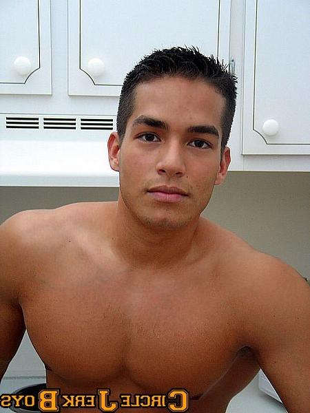 14P Hunk with a solid chest in his boxers