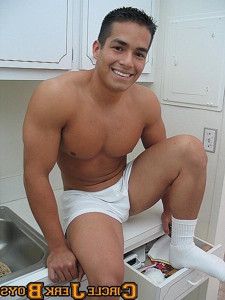 14P Hunk with a solid chest in his boxers