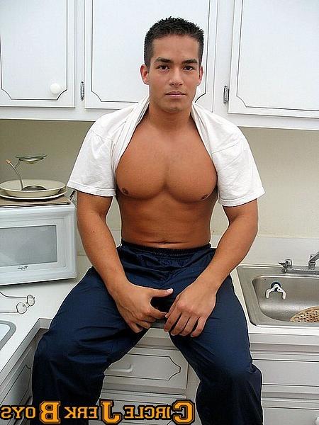 14P Hunk with a solid chest in his boxers