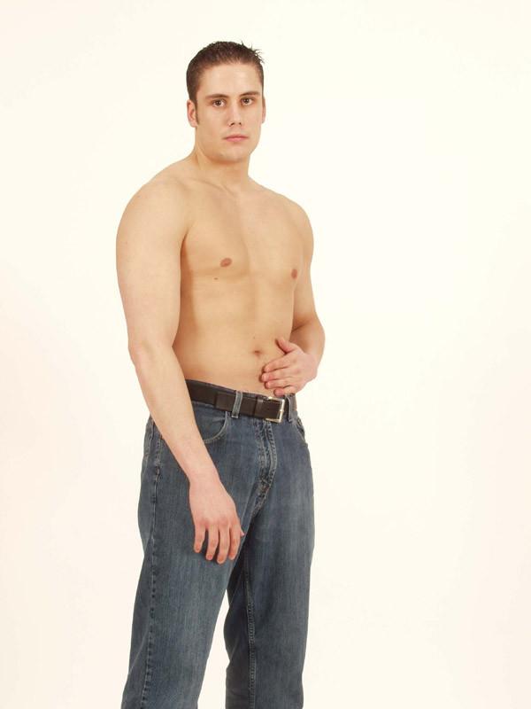 15P Hunk strips down to his undies