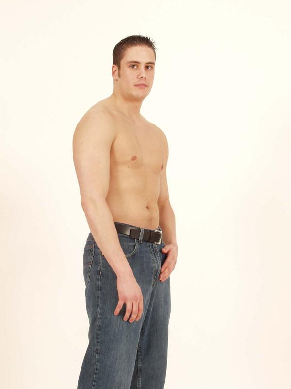 15P Hunk strips down to his undies